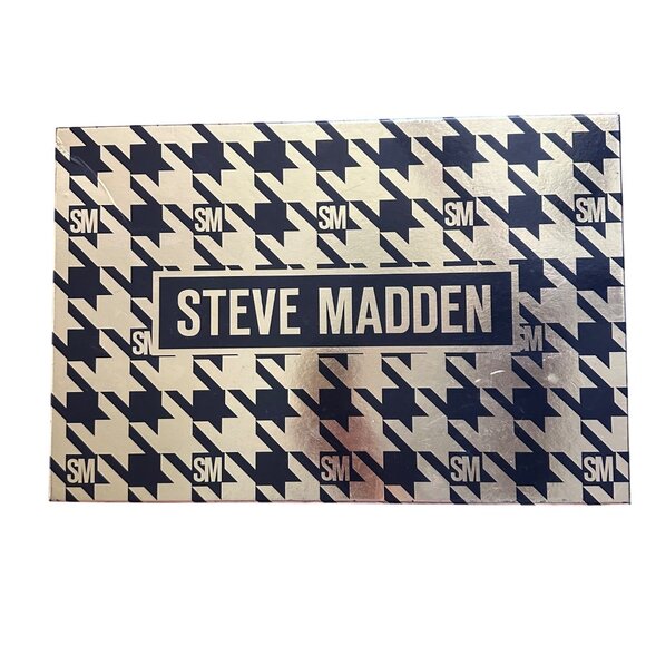 Steve Madden 2 Piece Gift Set With Faux Fur Pom Hat & Rhinestone Crossbody Bag - Picture 2 of 6